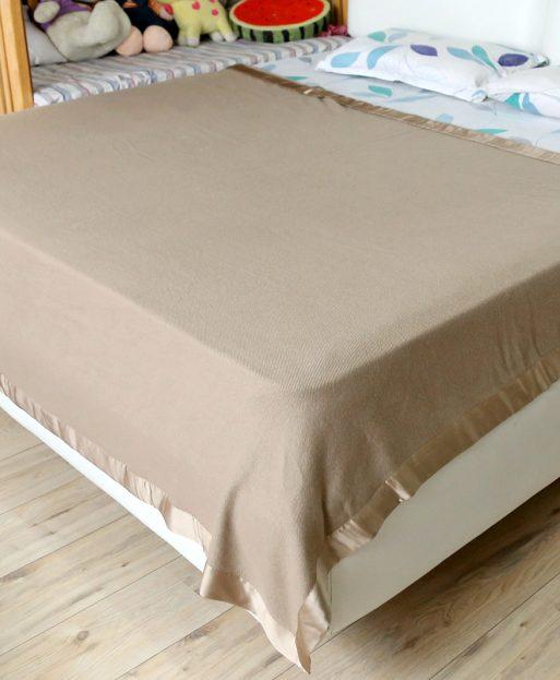 Cashmere Blankets & Throws Buy Luxury Cashmere Blankets